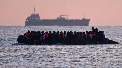 First Migrant Sent Back to France Under Fresh Exchange Agreement