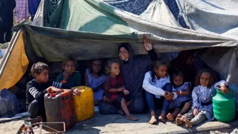Cataclysmic Situation within the Gaza Strip while Military Forces Push Forward