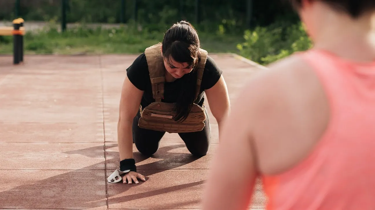 Resistance Body Vests May Enhance Physical Conditioning, But Fat Reduction Effects Remain Debatable
